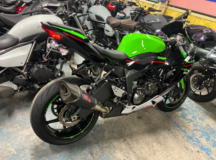 Мотоцикл Kawasaki ninja zx-6r krt с пробегом 4139 km