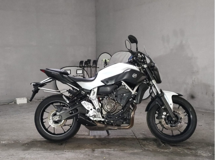 Мотоцикл Yamaha MT-07 с пробегом 18483 km