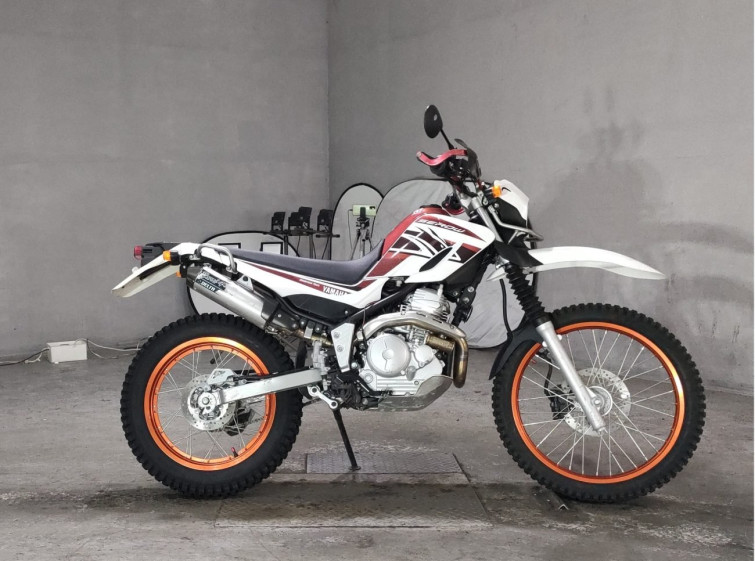 Мотоцикл Yamaha SEROW XT250 з пробігом 4425 km