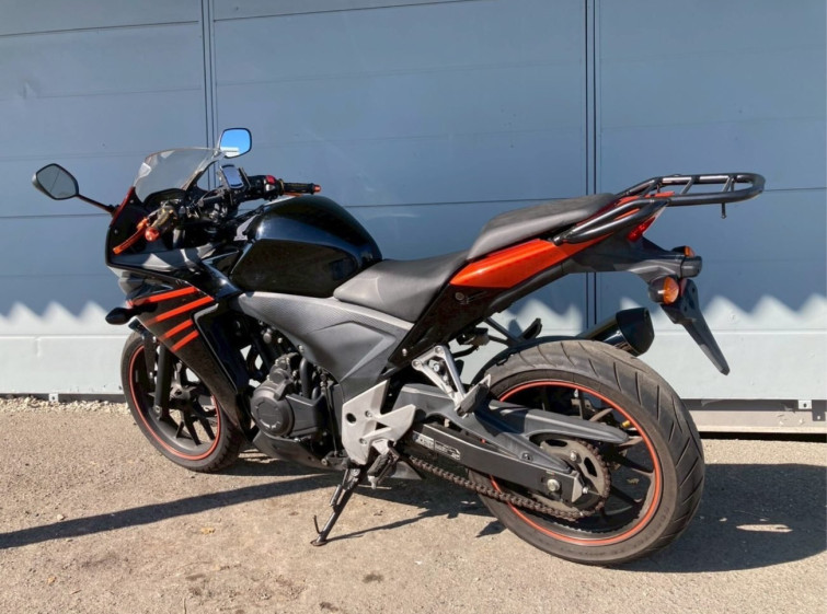Мотоцикл Honda CBR400R з пробігом 24826 km
