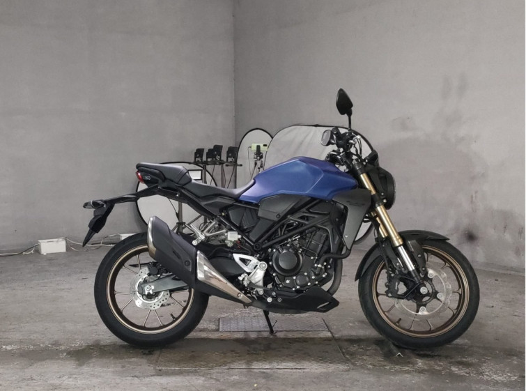 Мотоцикл Honda CB250R