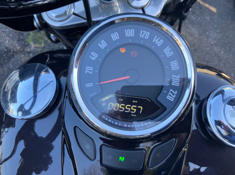 Мотоцикл HD HERITAGE FLHCS1870 с пробегом 5557 km