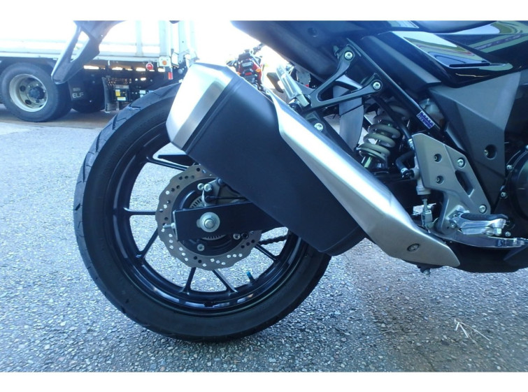 Мотоцикл Suzuki GSX250R з пробігом 8400 km