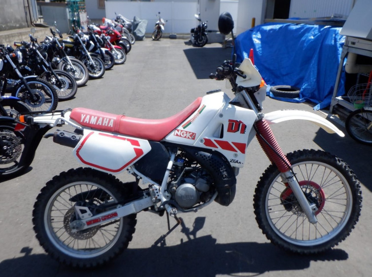 Мотоцикл Yamaha DT200R с пробегом 5378 km