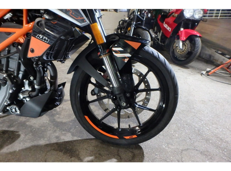 Мотоцикл KTM 250 DUKE з пробігом 3275 km