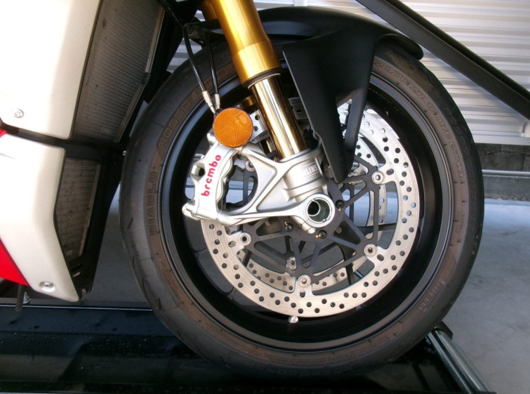 Мотоцикл Ducati STREET FIGHTER V4S з пробігом 8685 km