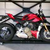 Мотоцикл Ducati STREET FIGHTER V4S з пробігом 8685 km