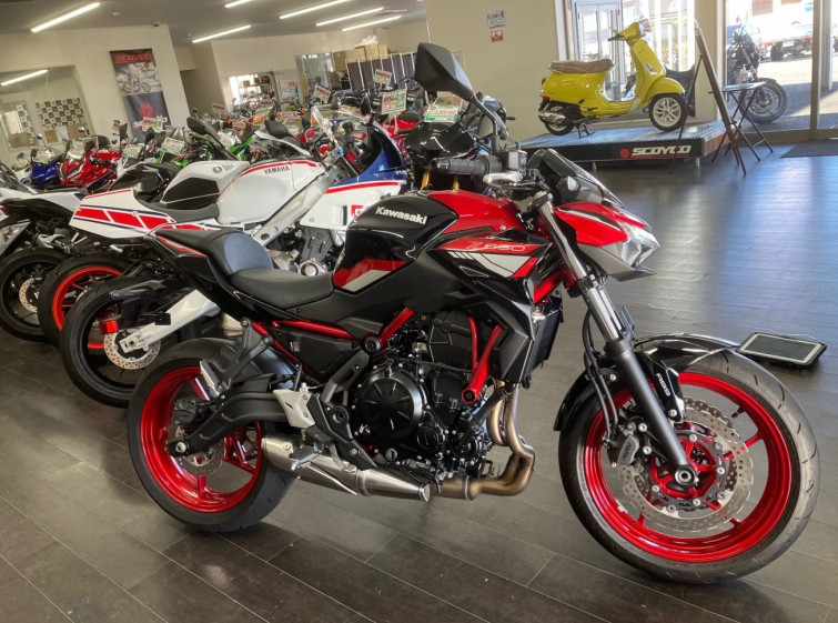 Мотоцикл Kawasaki Z650 с пробегом 109 km
