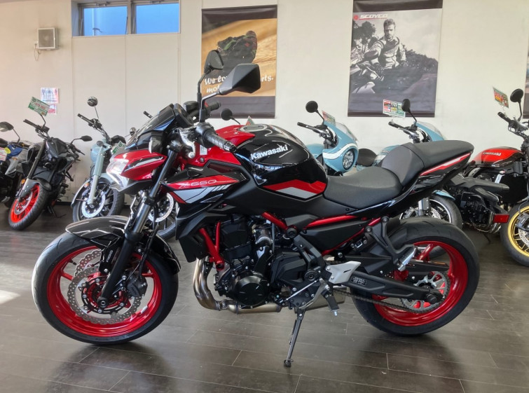 Мотоцикл Kawasaki Z650 с пробегом 109 km
