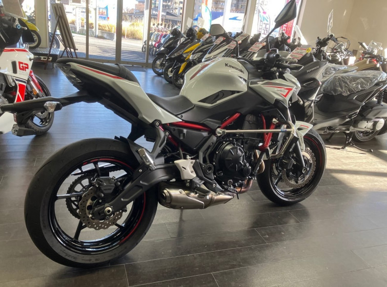 Мотоцикл Kawasaki Z650A с пробегом 1138 km