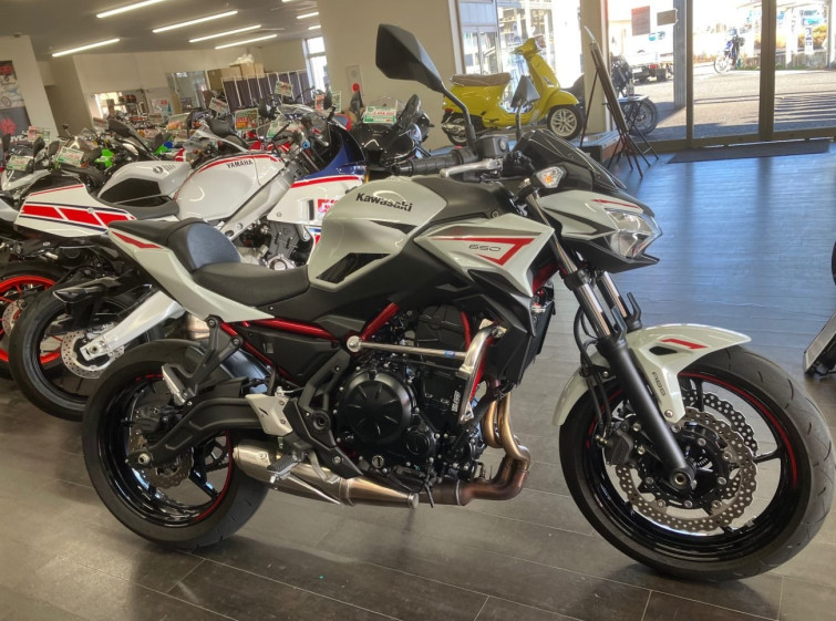 Мотоцикл Kawasaki Z650A с пробегом 1138 km