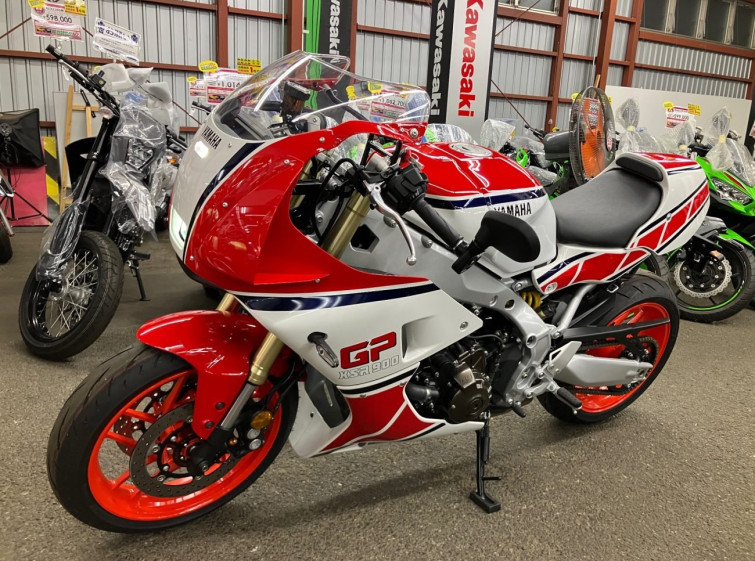 Мотоцикл Yamaha xsr900 gp с пробегом 4 km