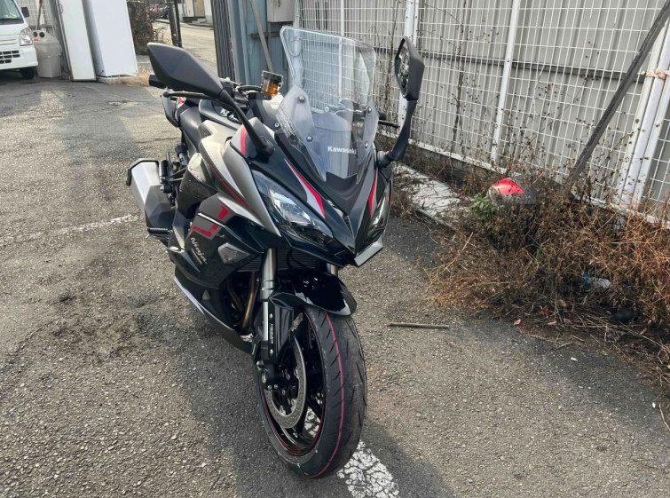 Мотоцикл Kawasaki ninja 1000 sx з пробігом 101 km