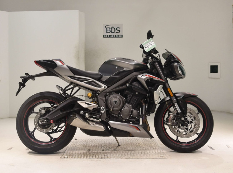Мотоцикл Triumph STREET TRIPLE RS з пробігом 14742 km