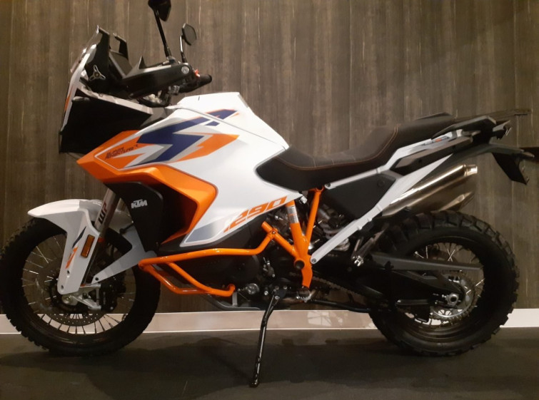 Мотоцикл KTM 1290 ADVENTURE R з пробігом 1 km