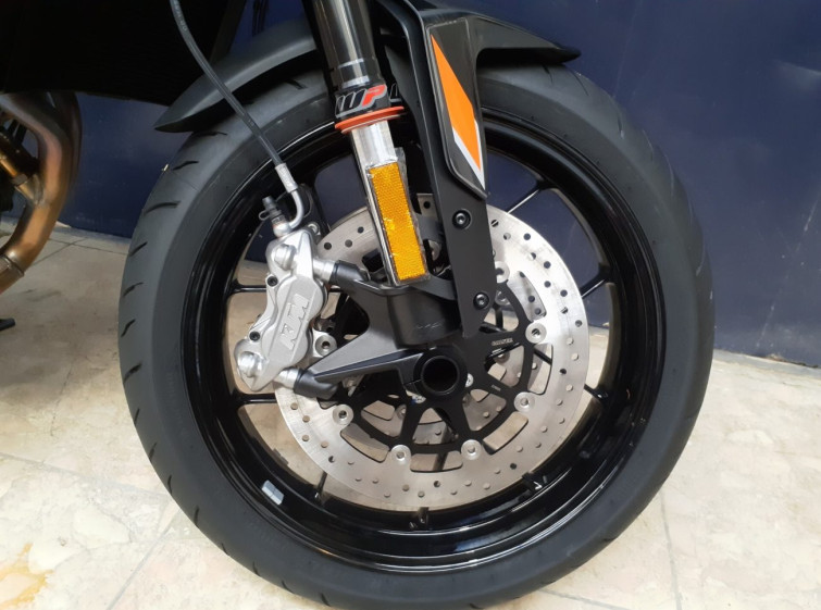 Мотоцикл KTM 790 DUKE