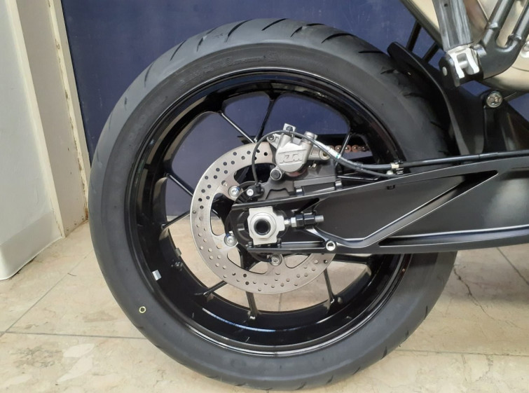 Мотоцикл KTM 790 DUKE