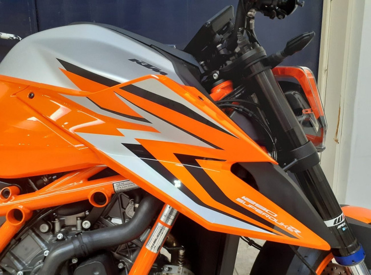 Мотоцикл KTM 1290 SUPERDUKE R