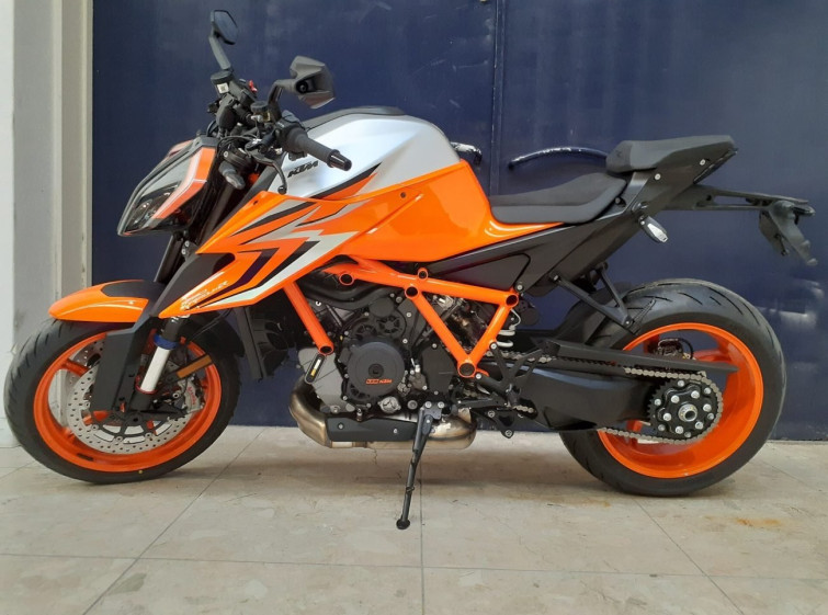 Мотоцикл KTM 1290 SUPERDUKE R