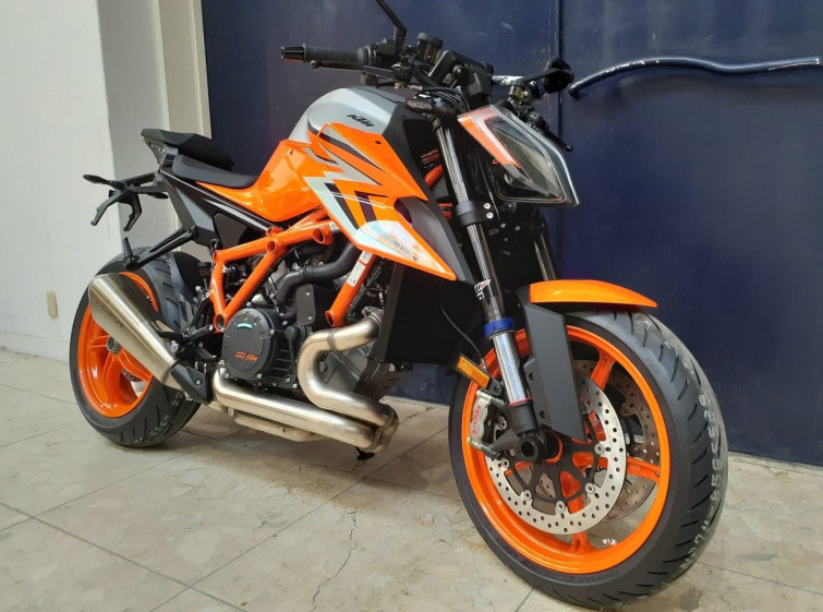 Мотоцикл KTM 1290 SUPERDUKE R