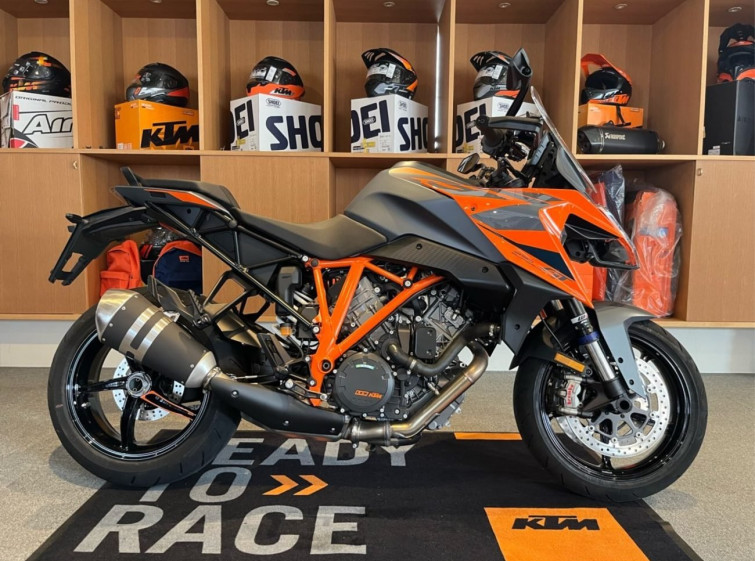 Мотоцикл KTM 1290 S-DUKE GT з пробігом 1 km