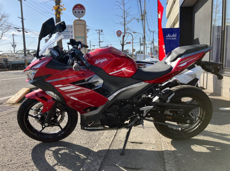 Мотоцикл Kawasaki NINJA250A с пробегом 4138 km