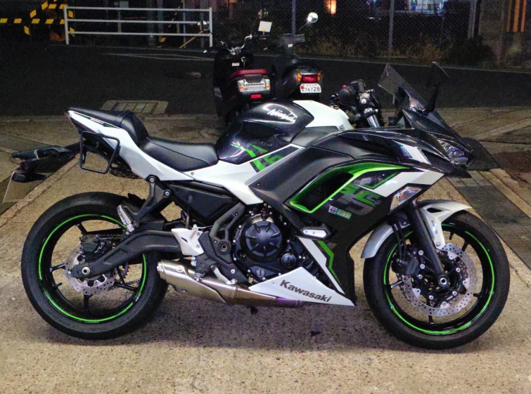 Мотоцикл Kawasaki NINJA650A з пробігом 5924 km