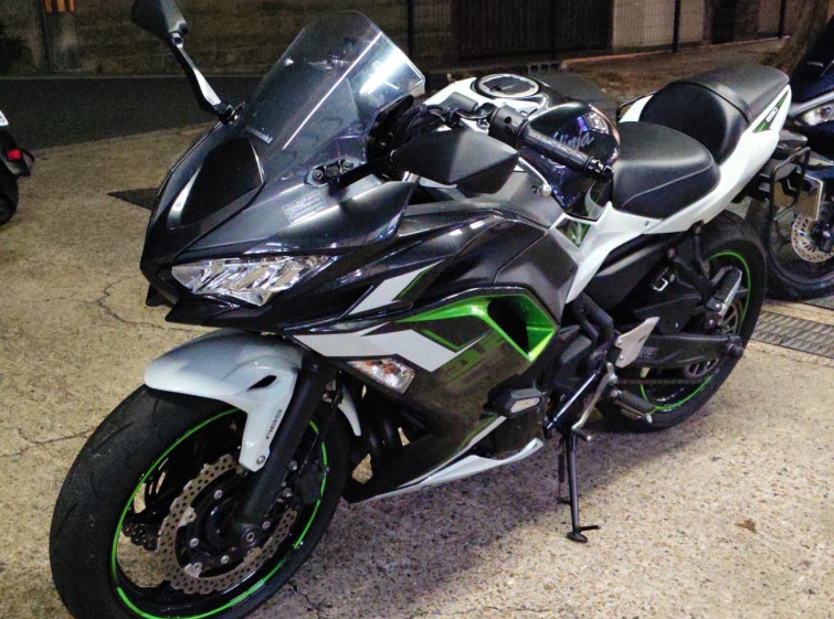 Мотоцикл Kawasaki NINJA650A з пробігом 5924 km