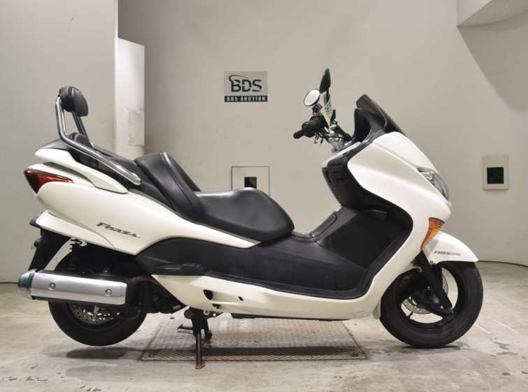 Мотоцикл Honda FORZA ZA з пробігом 10406 km