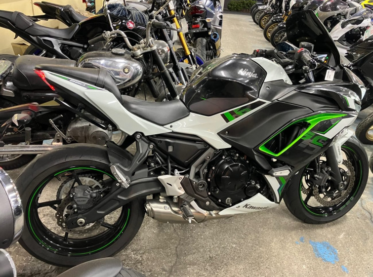 Мотоцикл Kawasaki NINJA650A з пробігом 11659 km