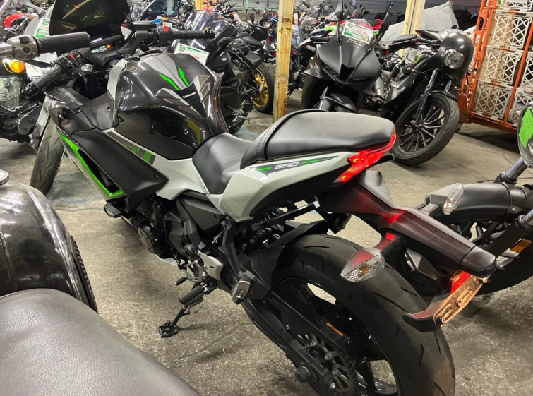 Мотоцикл Kawasaki NINJA650A з пробігом 11659 km