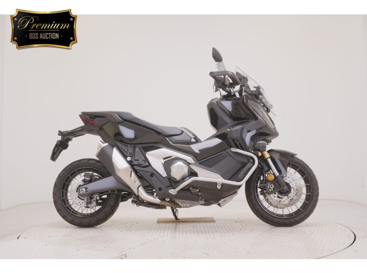 Мотоцикл Honda X-ADV750-2 з пробігом 9169 km