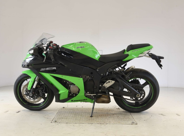 Мотоцикл Kawasaki NINJA ZX-10R с пробегом 5272 km