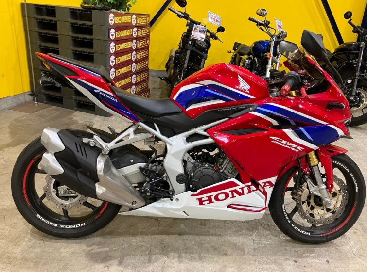 Мотоцикл Honda CBR250RR з пробігом 17802 km