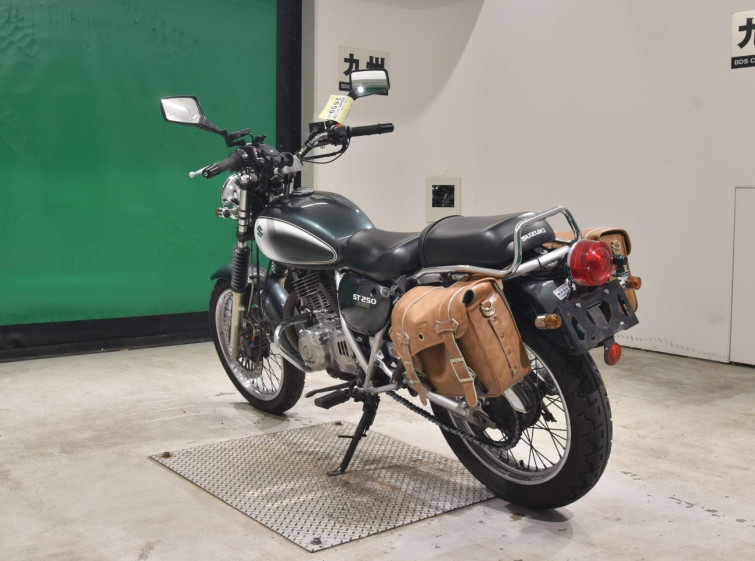 Мотоцикл Suzuki ST250E с пробегом 24154 km