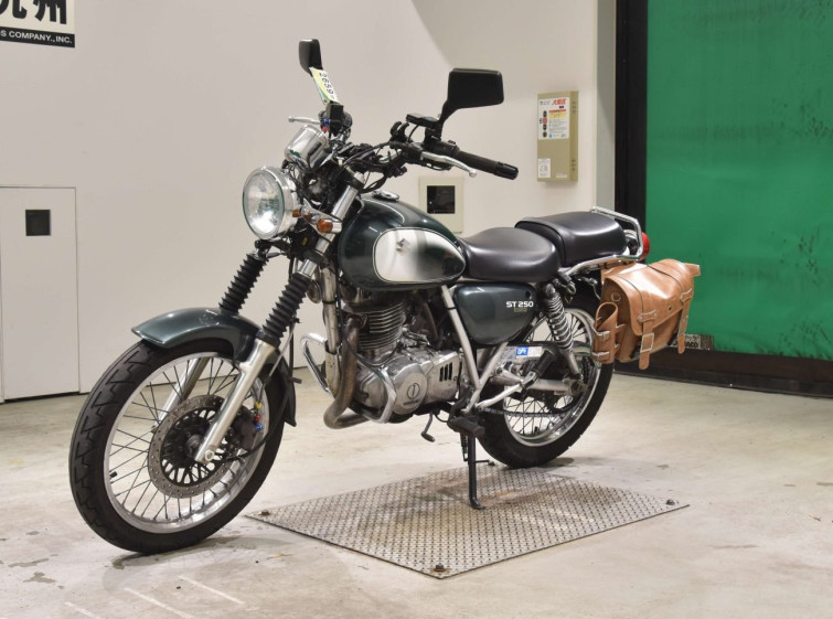 Мотоцикл Suzuki ST250E с пробегом 24154 km