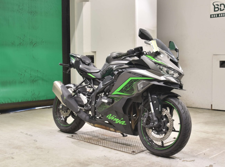 Мотоцикл Kawasaki ZX-25R-2SE з пробігом 4827 km
