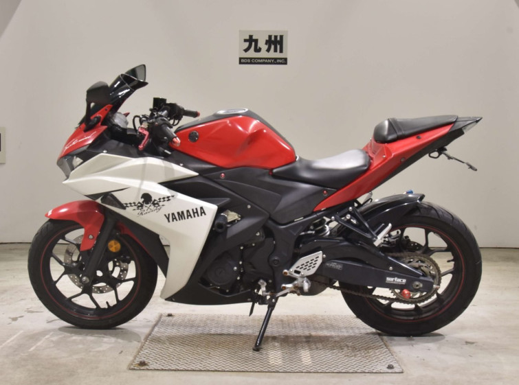Мотоцикл Yamaha YZF-R25