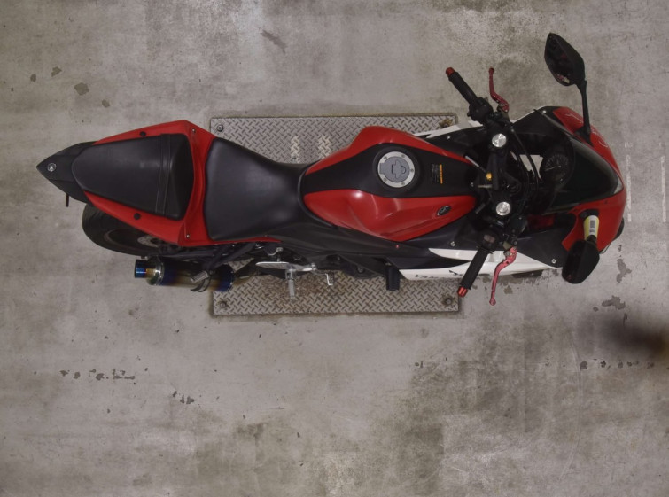 Мотоцикл Yamaha YZF-R25