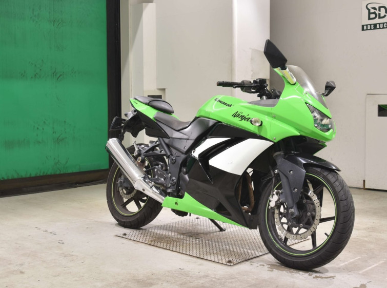 Мотоцикл Kawasaki NINJA250R с пробегом 70396 km