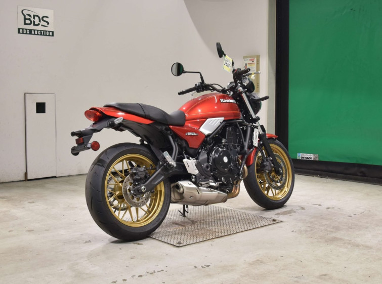 Мотоцикл Kawasaki Z650RS з пробігом 1469 km