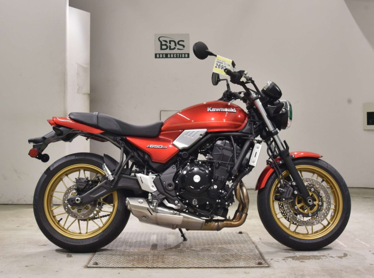 Мотоцикл Kawasaki Z650RS з пробігом 1469 km