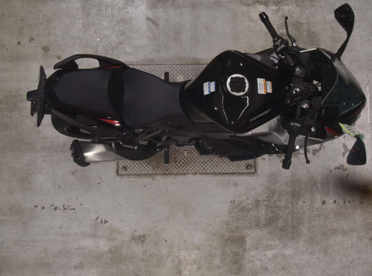 Мотоцикл Kawasaki ninja 1000 sx з пробігом 108 km