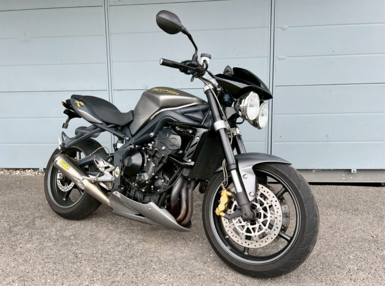 Мотоцикл Triumph STREET TRIPLE R з пробігом 17421 km