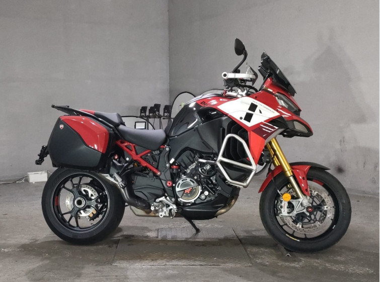 Мотоцикл Ducati MULTISTRADA V4S с пробегом 3728 km