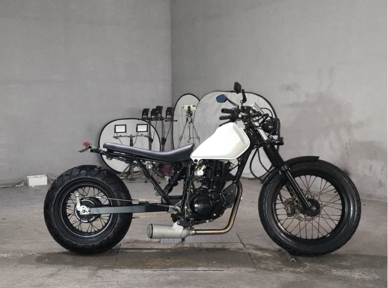 Мотоцикл Yamaha TW225 с пробегом 13232 km