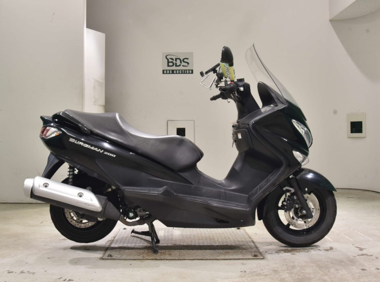 Мотоцикл Suzuki BURGMAN200 з пробігом 23491 km