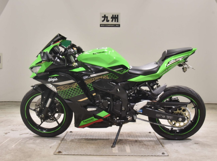 Мотоцикл Kawasaki ZX-25R-2SE с пробегом 19823 km