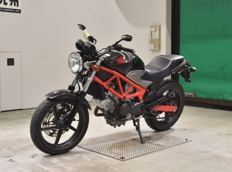 Мотоцикл Honda VTR250 с пробегом 31294 km