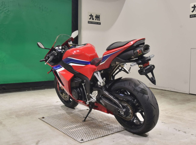 Мотоцикл Honda CBR600RR з пробігом 4900 km